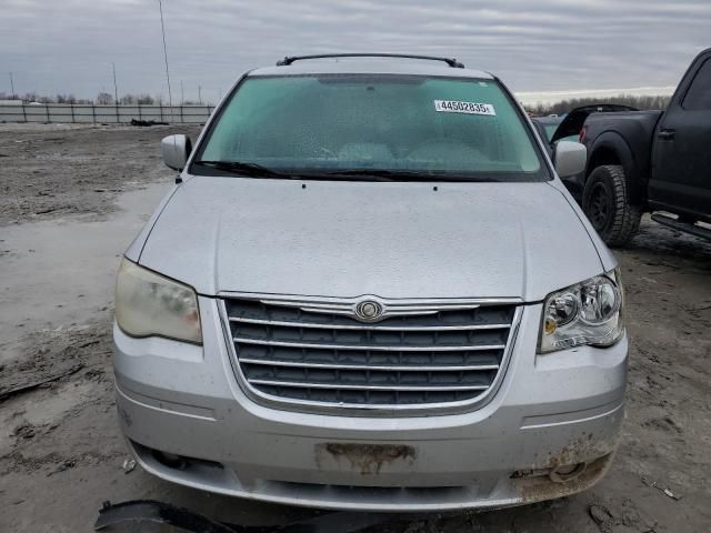 2010 Chrysler Town & Country Touring