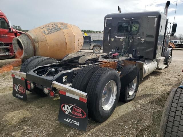 2019 Peterbilt 389