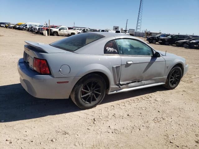 2000 Ford Mustang