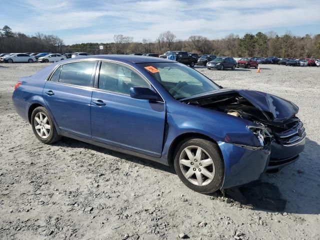 2005 Toyota Avalon XL