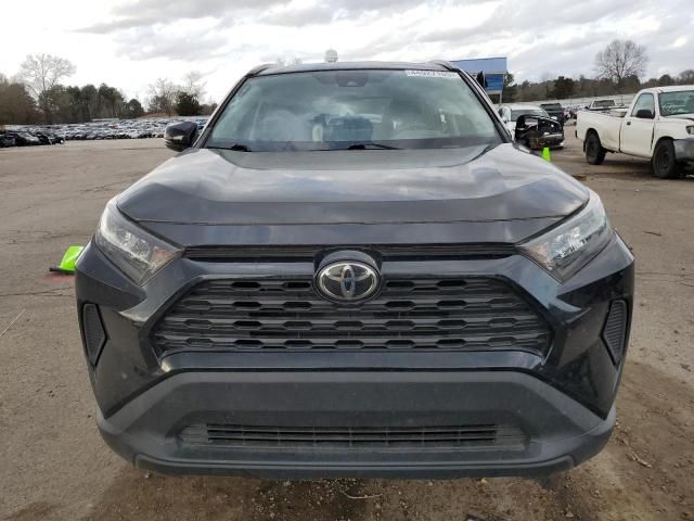 2020 Toyota Rav4 LE