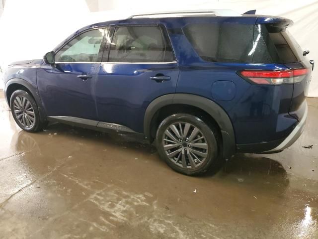 2022 Nissan Pathfinder SL