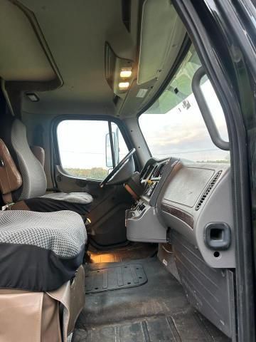 2019 Freightliner Chassis S-2