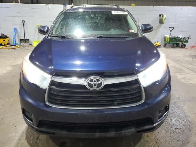 2015 Toyota Highlander LE