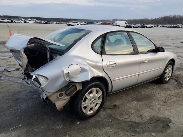 2005 Ford Taurus SE