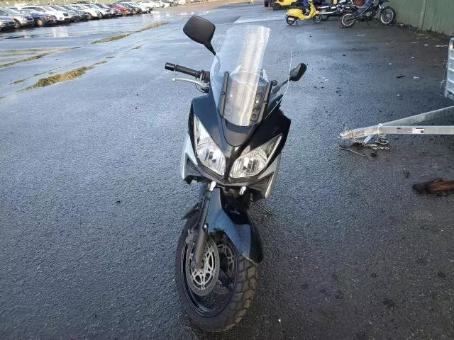 2004 Suzuki DL1000