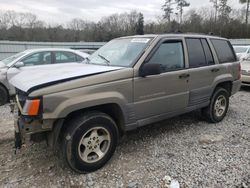 Salvage SUVs for sale at auction: 1996 Jeep Grand Cherokee Laredo