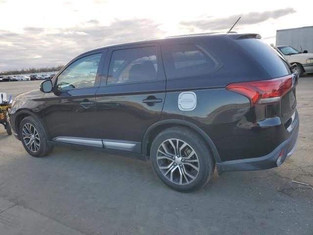 2016 Mitsubishi Outlander SE