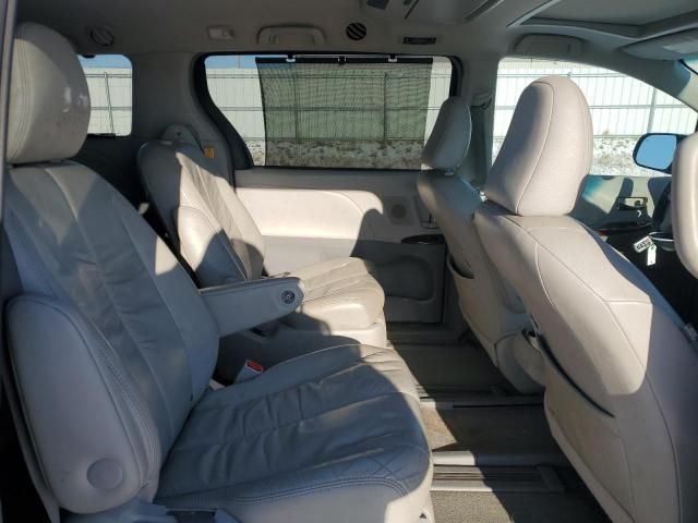 2011 Toyota Sienna XLE