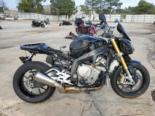 2015 BMW S 1000 R