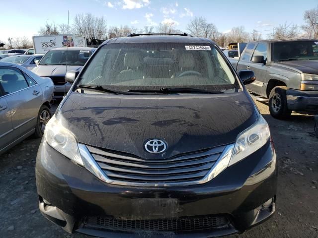 2013 Toyota Sienna XLE