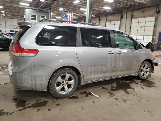 2014 Toyota Sienna LE