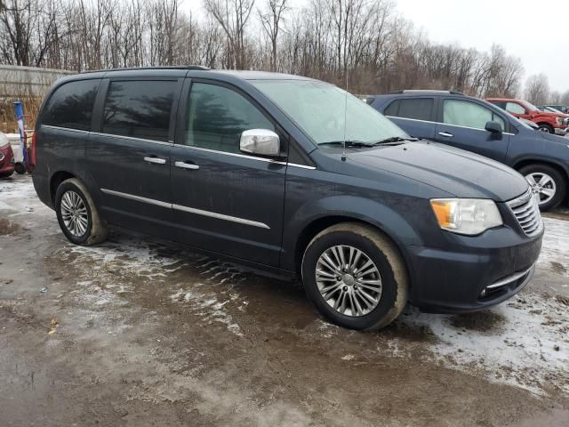 2013 Chrysler Town & Country Touring L