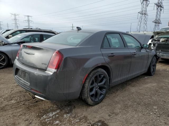 2020 Chrysler 300 Touring