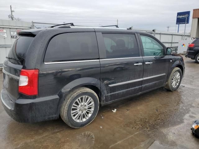 2014 Chrysler Town & Country Touring L