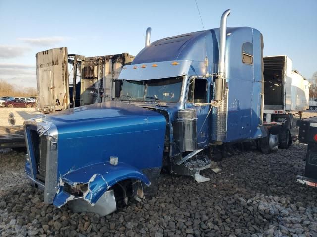 2005 Freightliner Conventional FLD132 XL Classic