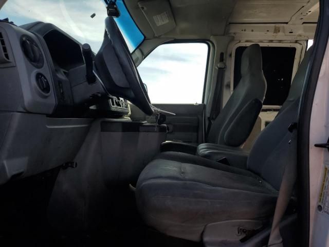 2013 Ford Econoline E250 Van