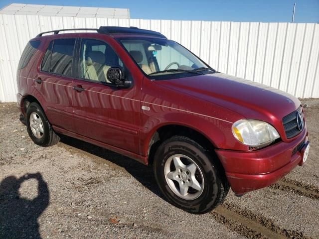 2000 Mercedes-Benz ML 320