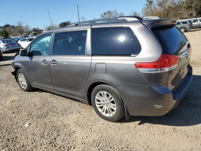 2019 Toyota Sienna XLE