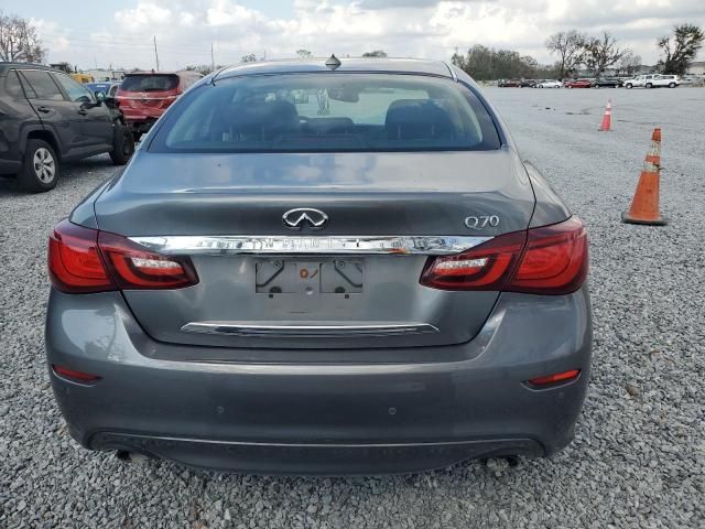 2017 Infiniti Q70 3.7