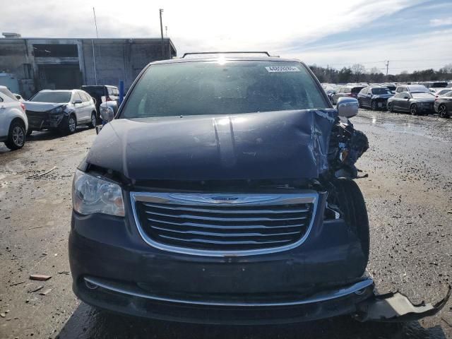 2016 Chrysler Town & Country Touring L