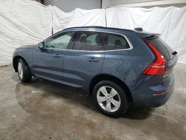 2022 Volvo XC60 B5 Momentum