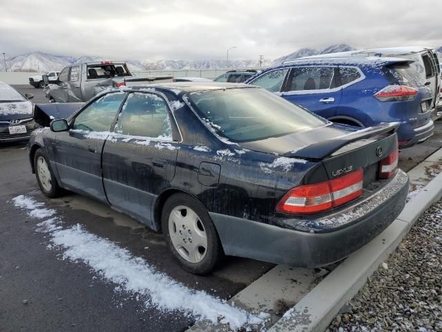 2000 Lexus ES 300