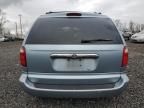 2005 Chrysler Town & Country