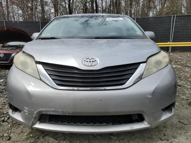 2011 Toyota Sienna LE