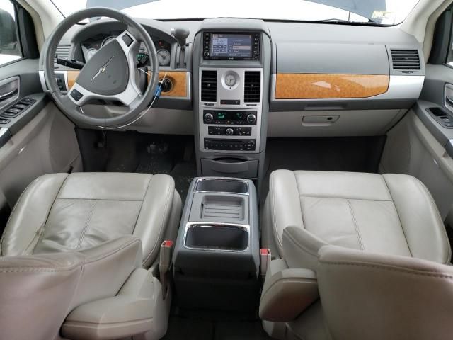 2008 Chrysler Town & Country Limited