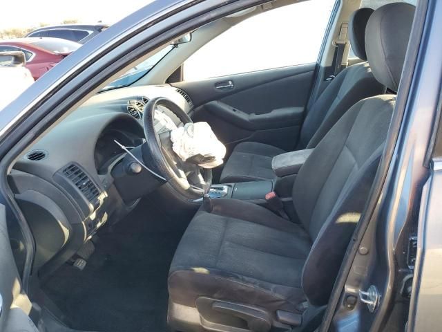 2010 Nissan Altima Base