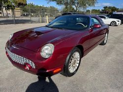 Vehiculos salvage en venta de Copart Opa Locka, FL: 2004 Ford Thunderbird