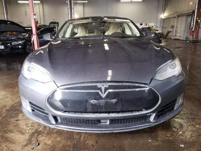 2015 Tesla Model S 70D