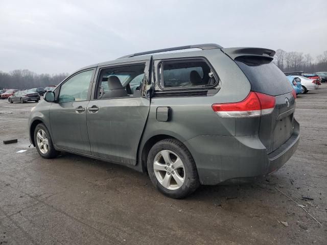 2014 Toyota Sienna LE