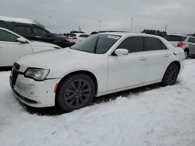 2016 Chrysler 300 Limited