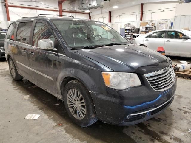 2014 Chrysler Town & Country Touring L