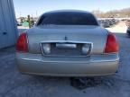 2006 Lincoln Town Car Signature Limited