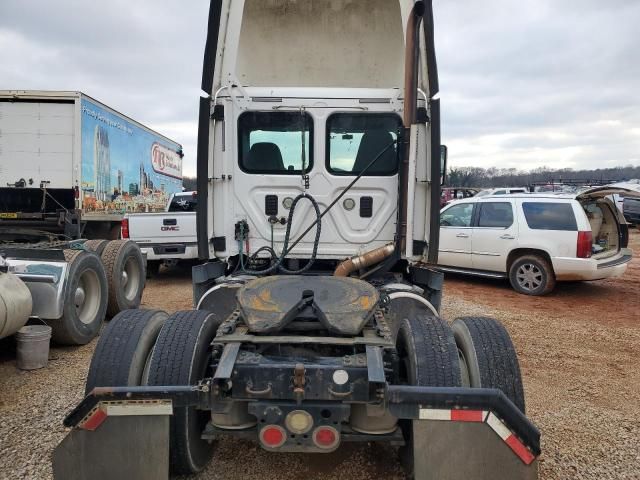 2015 Freightliner Cascadia 125