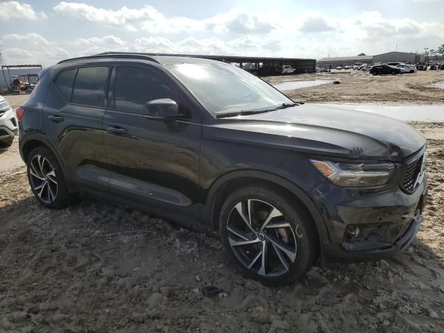 2020 Volvo XC40 T4 R-Design