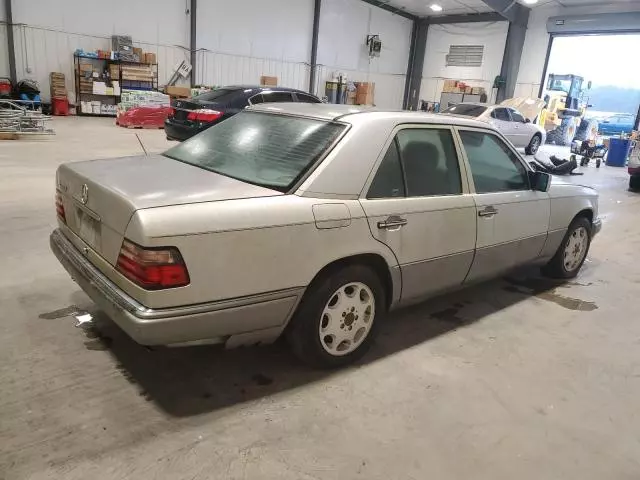 1994 Mercedes-Benz E 320