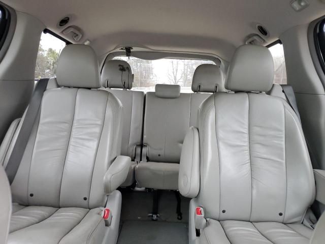 2012 Toyota Sienna XLE