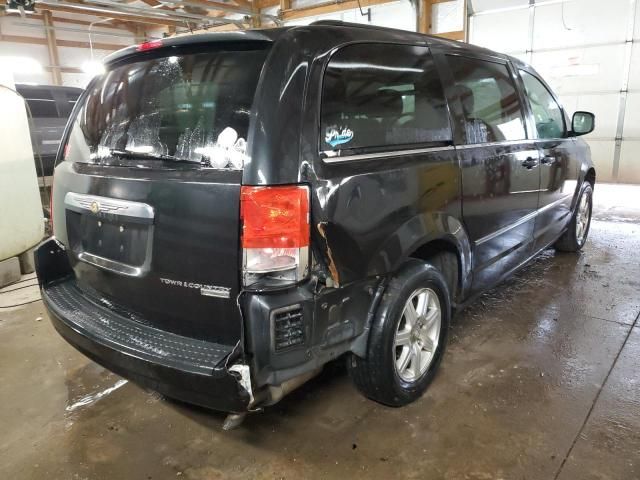 2010 Chrysler Town & Country Touring