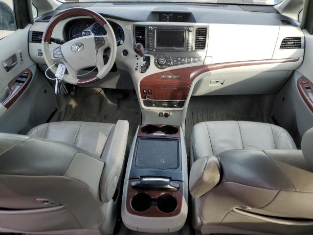 2012 Toyota Sienna XLE