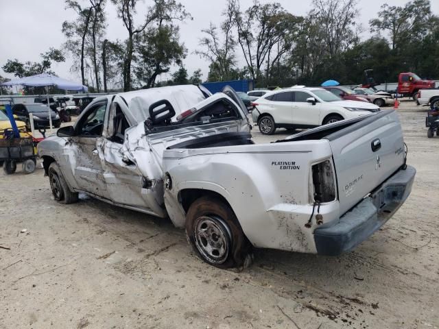 2007 Mitsubishi Raider LS