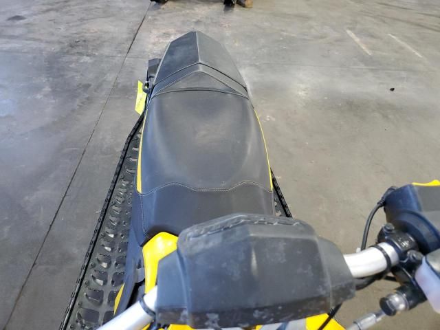 2012 Skidoo 2012 Skidoo MX Z 600