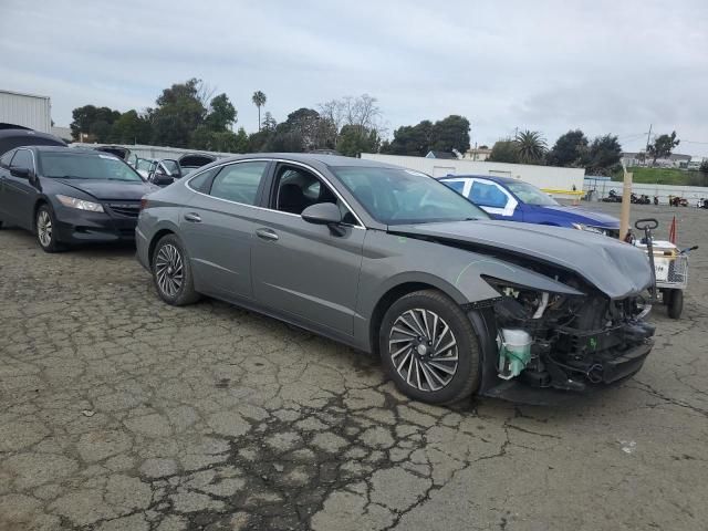 2022 Hyundai Sonata Hybrid