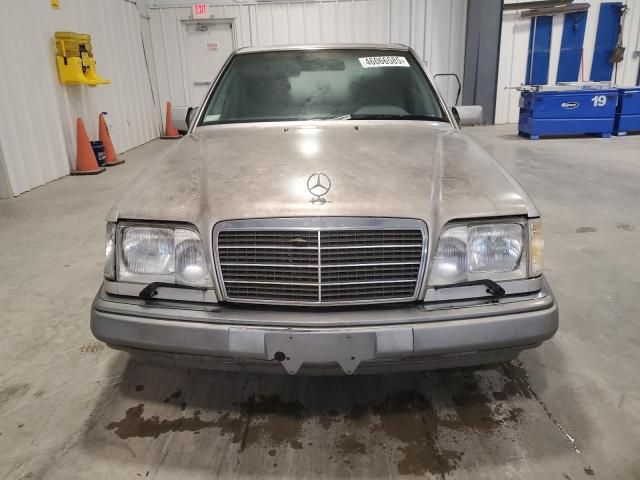 1994 Mercedes-Benz E 320