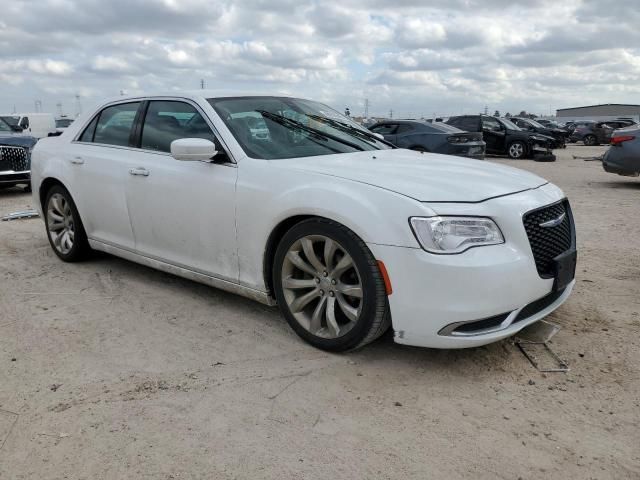 2019 Chrysler 300 Touring