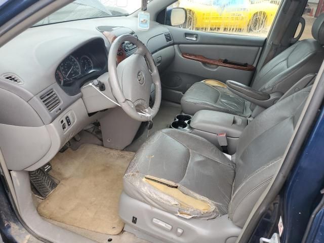 2004 Toyota Sienna XLE