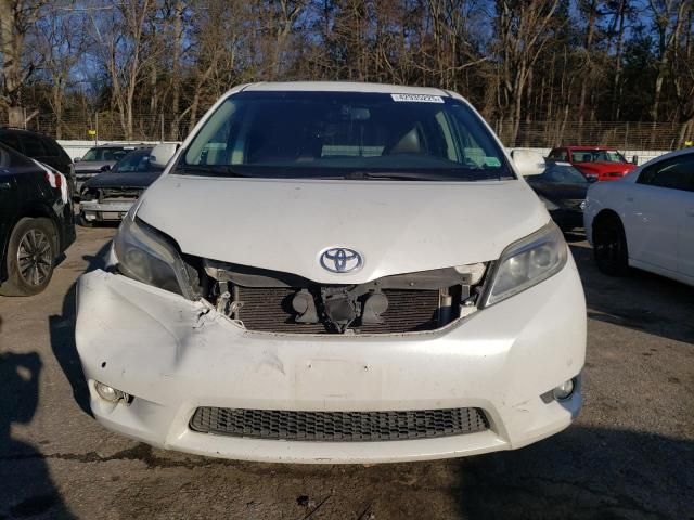 2015 Toyota Sienna XLE